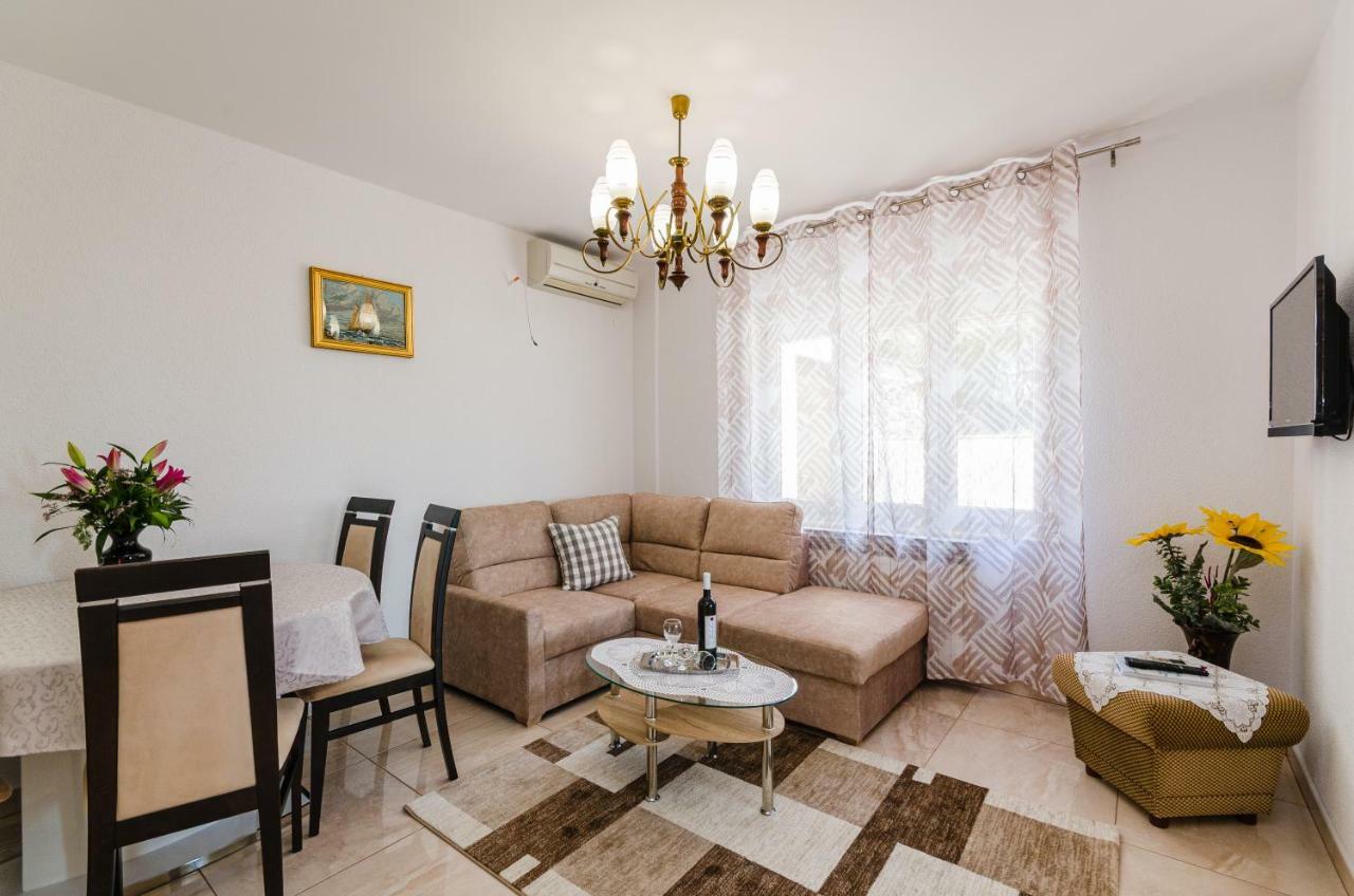 Apartmani Katica Povile Kültér fotó