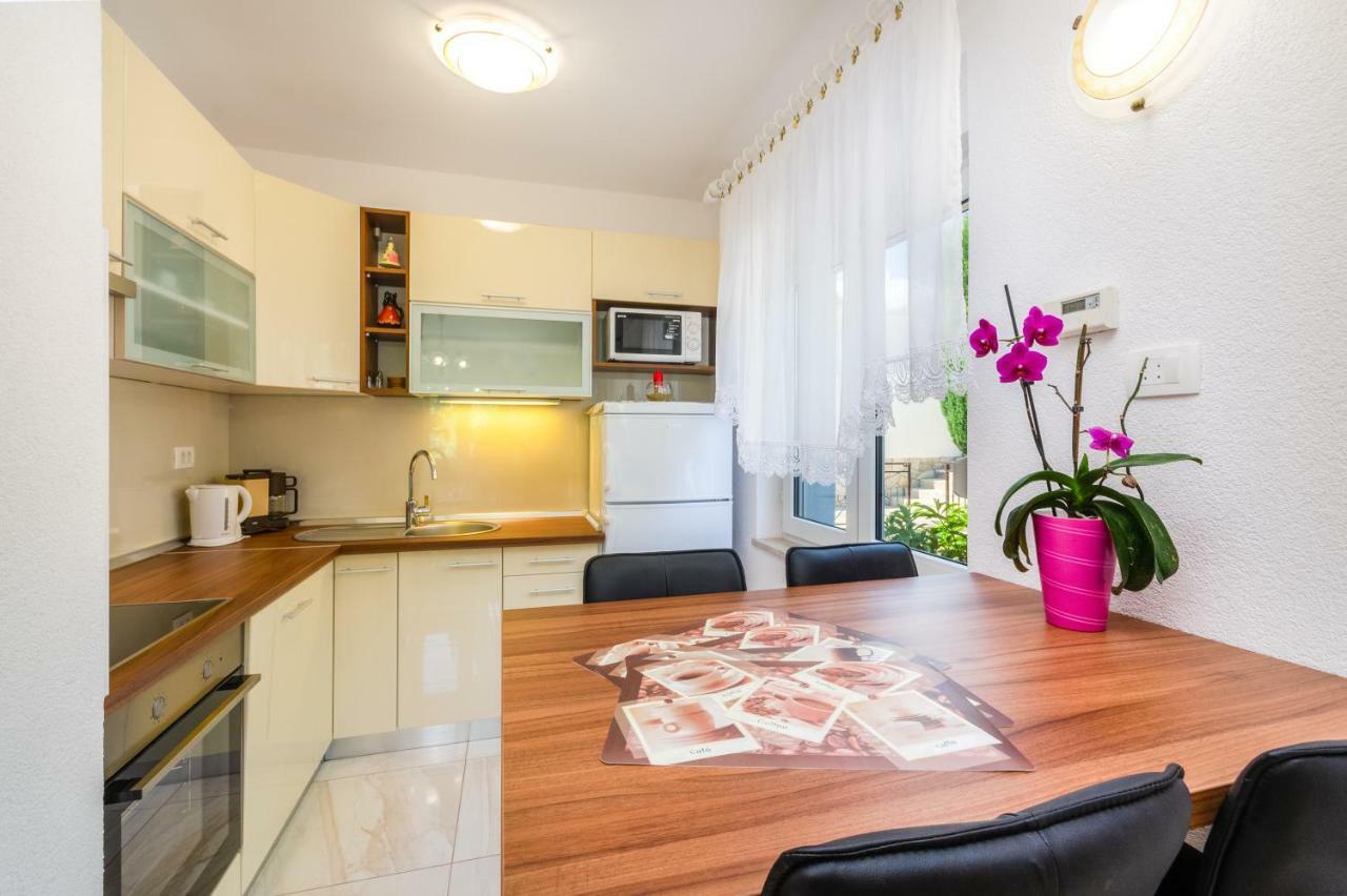 Apartmani Katica Povile Kültér fotó
